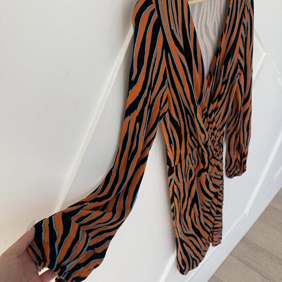 Diane von Furstenberg Long Sleeve Viscose Wrap Dress Orange Blue Zebra Size S - Picture 5 of 6